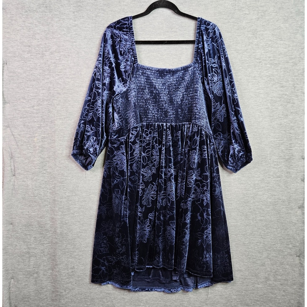 Torrid Dress 2X At The Knee Velvet Floral Sweetheart Neck Peplum Fit Flare NWT - Picture 2 of 12